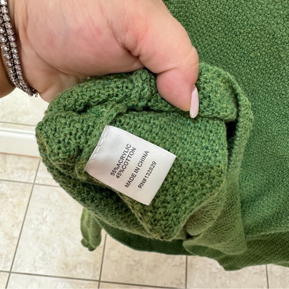NEW Green Lovers & Friends Sweater - Picture 6 of 8
